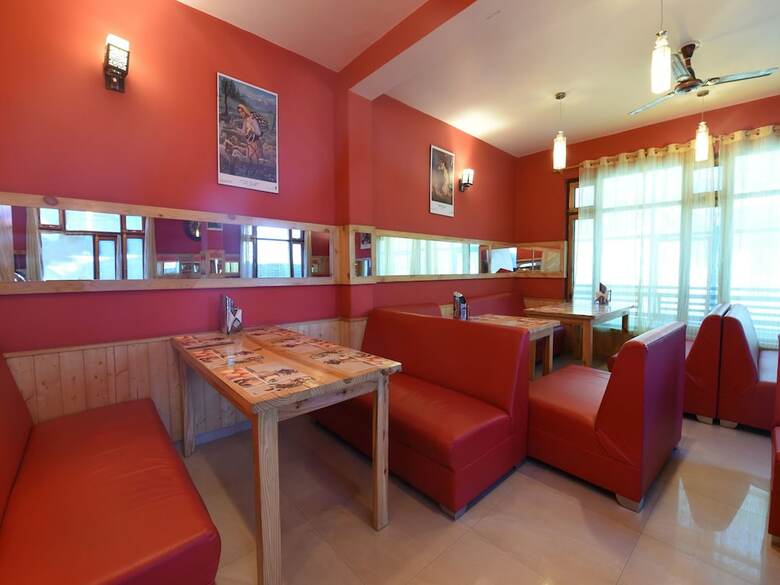 Hotel Oyo 23604 Parth Regency