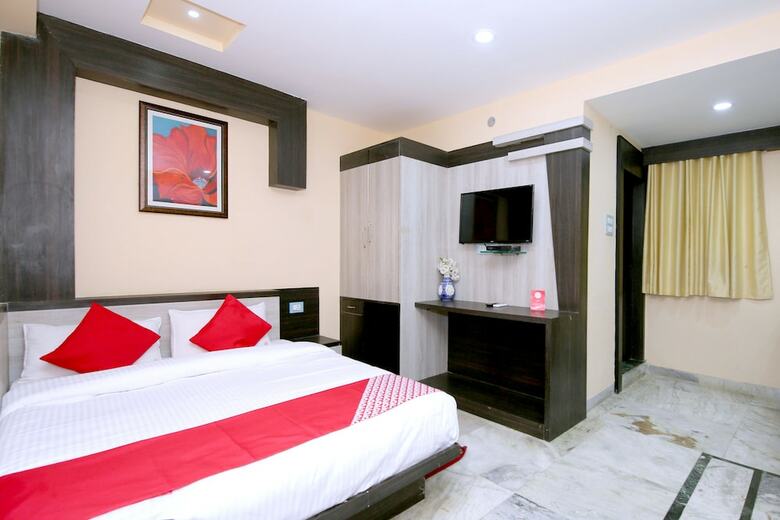 Oyo 24339 Hotel Vega