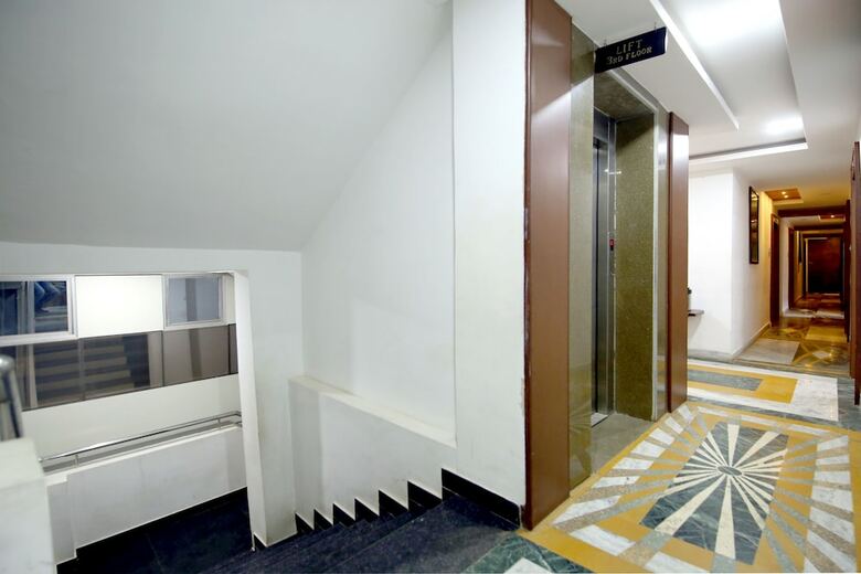 Oyo 24339 Hotel Vega