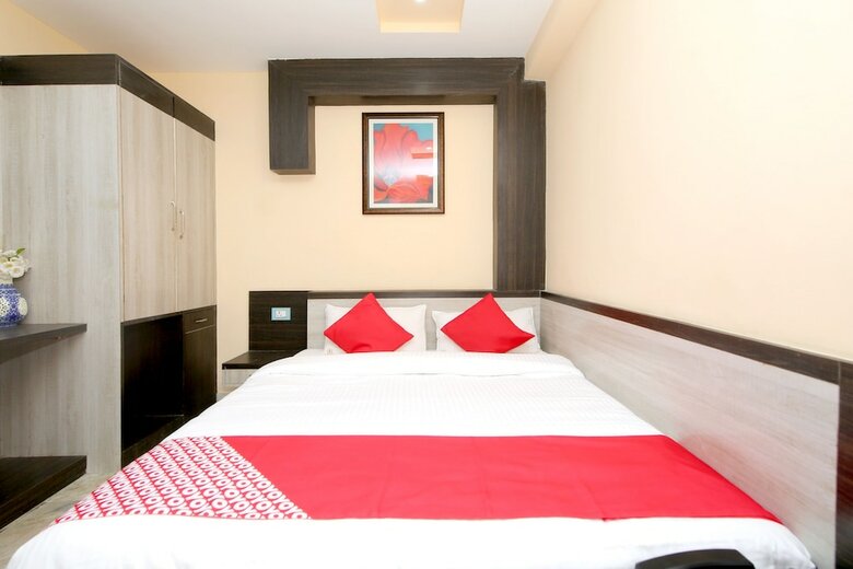 Oyo 24339 Hotel Vega