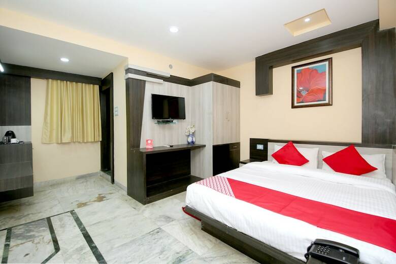 Oyo 24339 Hotel Vega