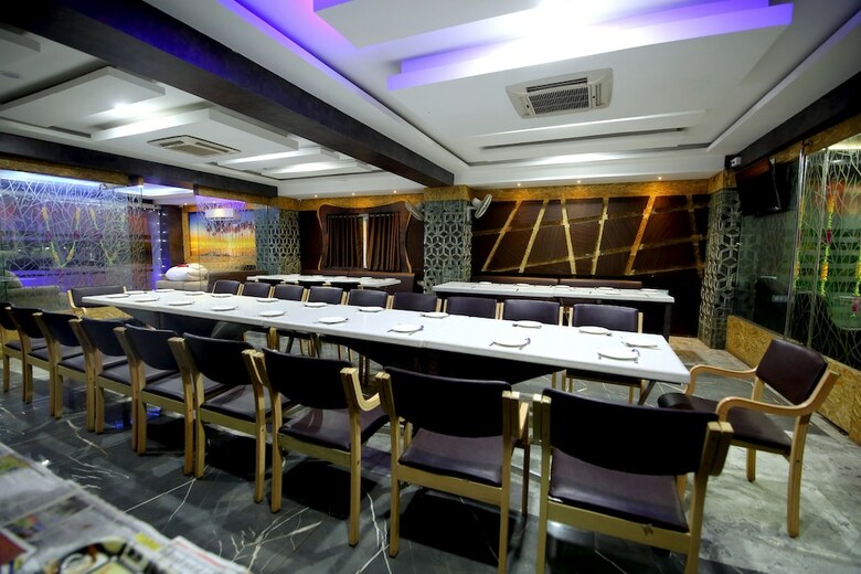 Oyo 24339 Hotel Vega