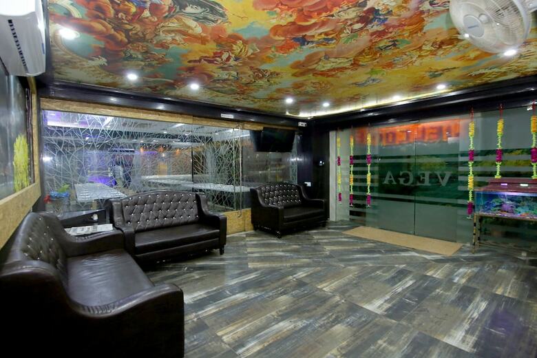 Oyo 24339 Hotel Vega