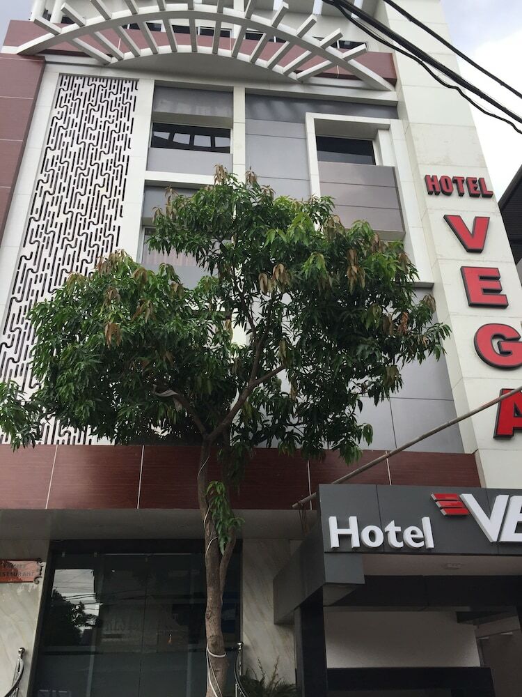 Oyo 24339 Hotel Vega