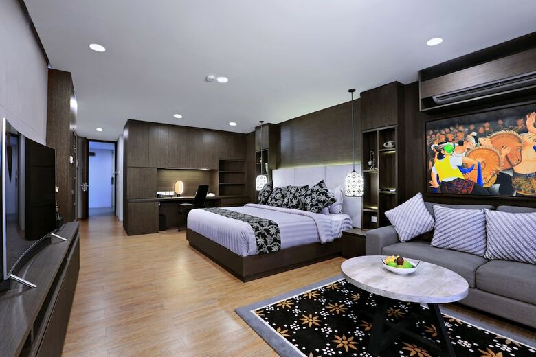 Bed & Breakfast S7 Suites Gandaria