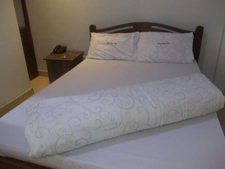 Neptune Plaza Hotel