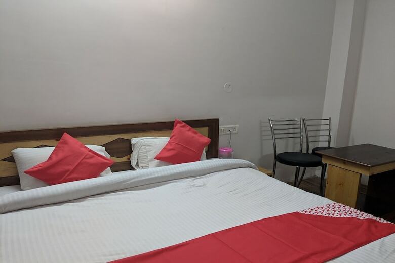 Hotel Oyo 24660 Mahasu Villa