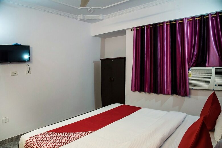 Hotel Oyo 16360 Green Homes