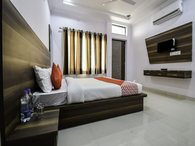 Hotel Oyo 26580 Hari Krishna Palace
