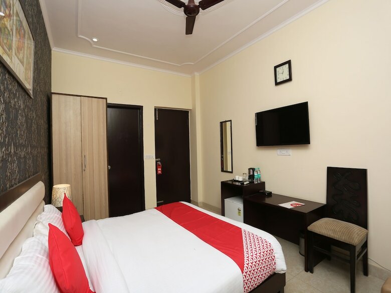 Hotel Oyo 23688 Corals Paradise