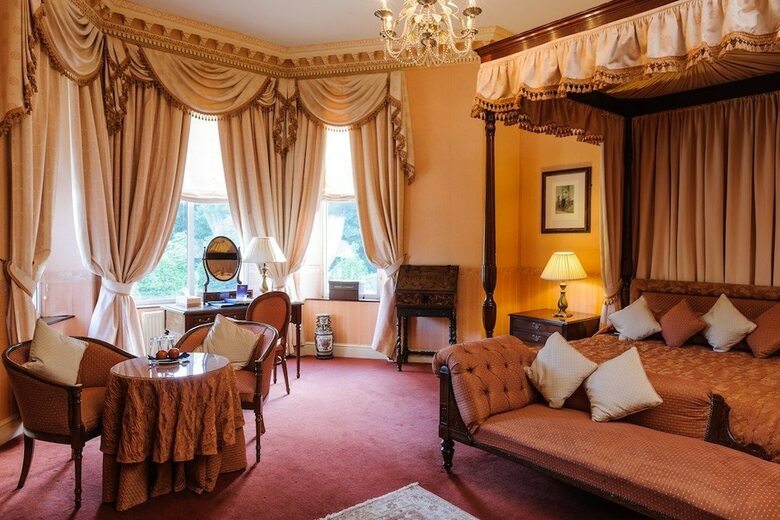 Hotel Tre-ysgawen Hall