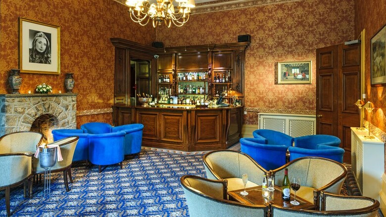 Hotel Tre-ysgawen Hall