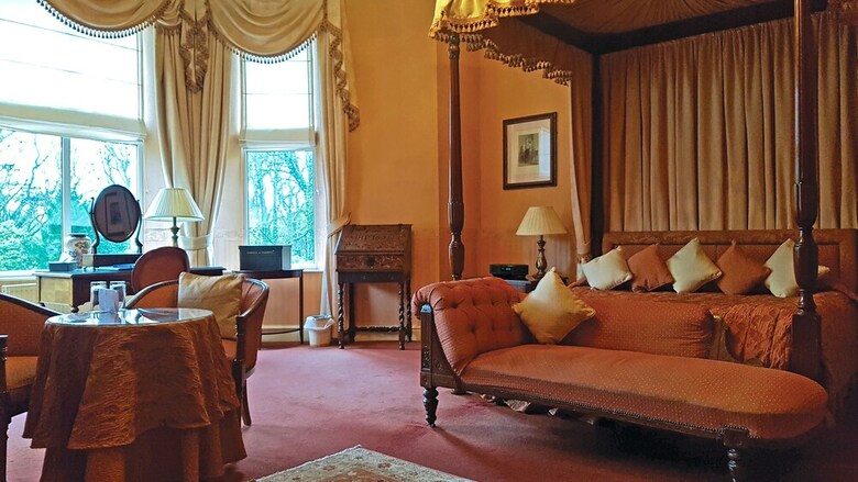 Hotel Tre-ysgawen Hall