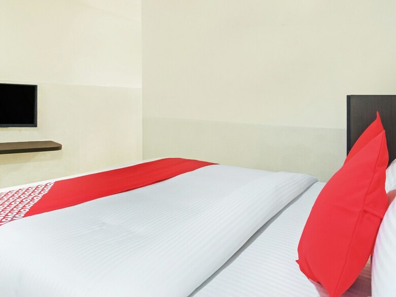 Hotel Oyo 27638 Jay Radhe