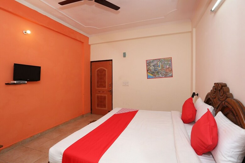 Oyo 22492 Hotel Kempty Residency