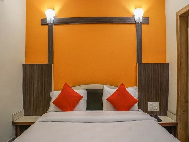 Oyo 24766 Hotel Sonai Palace