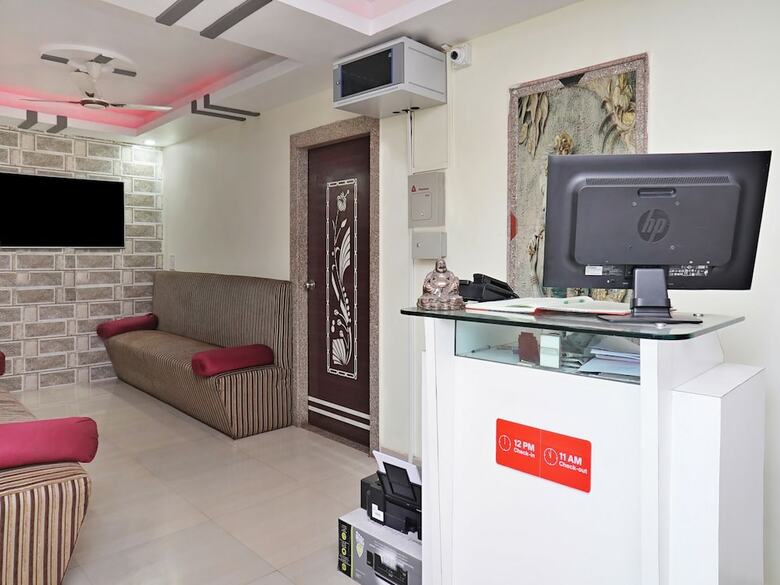 Hotel Oyo 13902 Orient Bay Inn