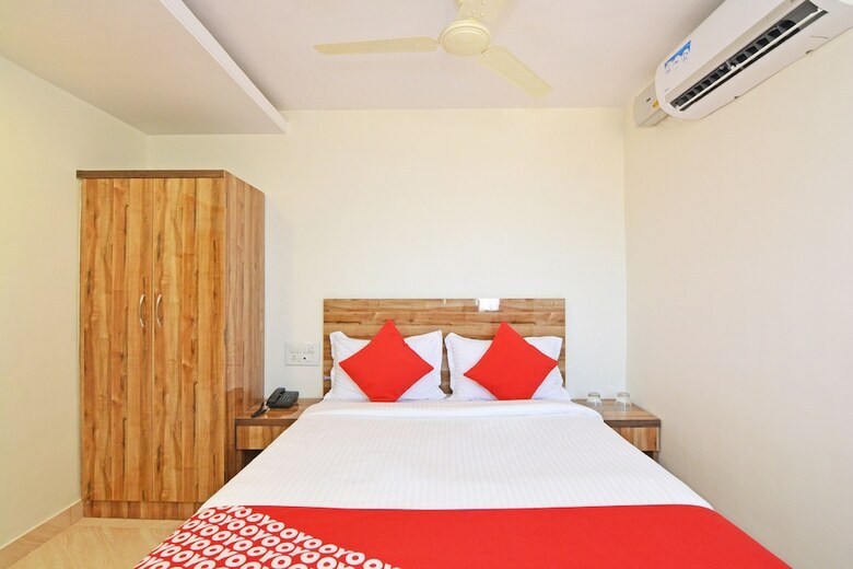 Hotel Oyo 23404 Baba Cottage
