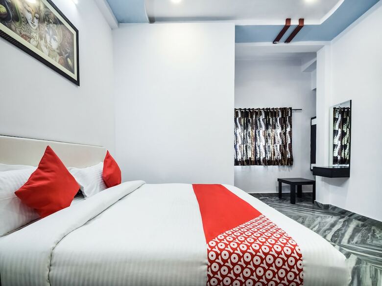 Hotel Oyo 27015 Gorbandh Vatika