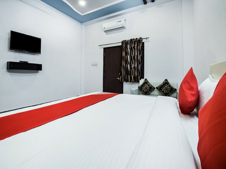 Hotel Oyo 27015 Gorbandh Vatika