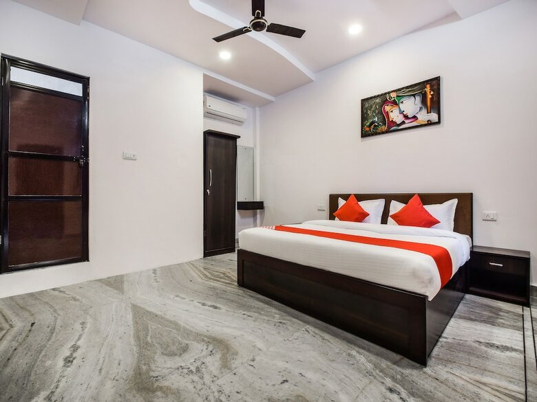 Hotel Oyo 27015 Gorbandh Vatika