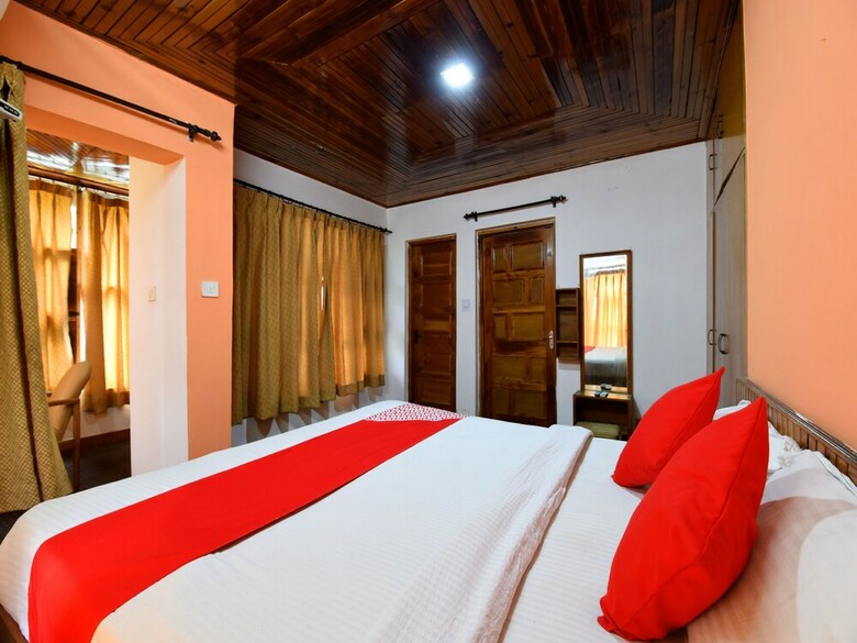 Oyo Home 15642 Luxurious 2bhk