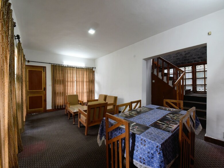 Oyo Home 15642 Luxurious 2bhk