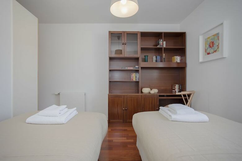 Liiiving - Bright Light Apartment
