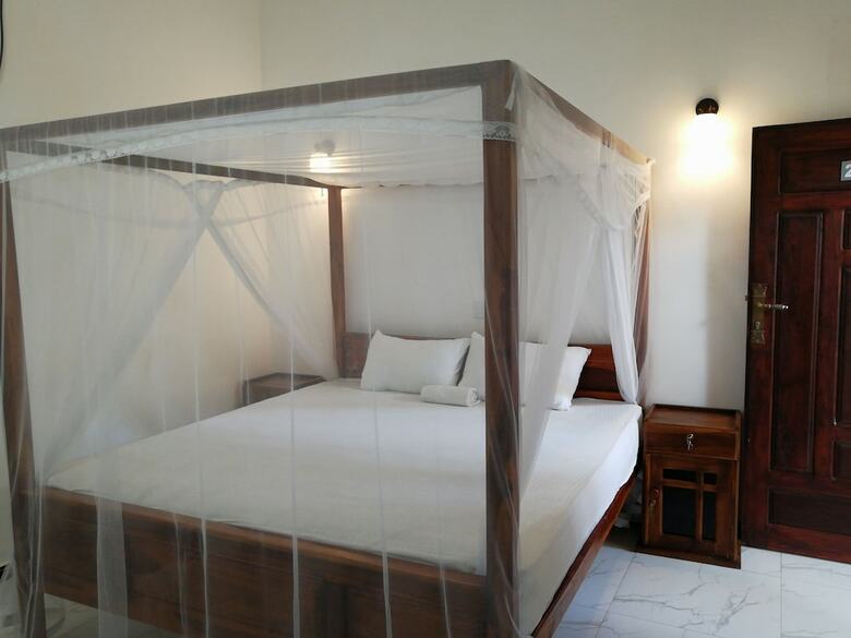 Hotel Crocus Resort