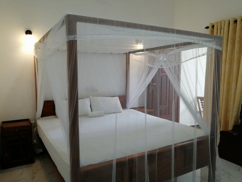 Hotel Crocus Resort