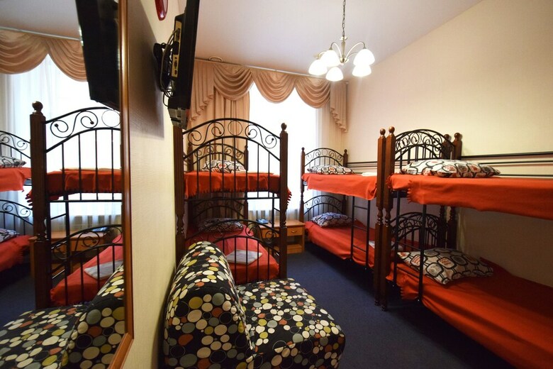 Hostal Artbaza Hotel