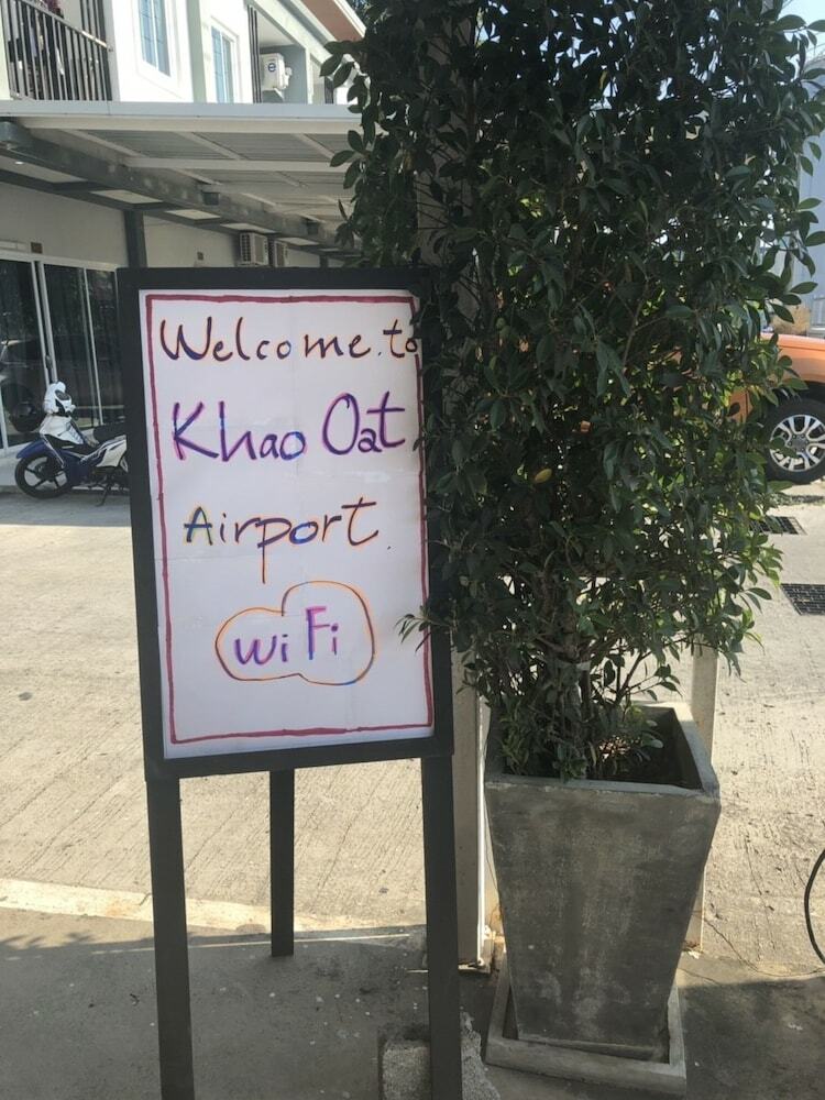 Hotel Khao Oat Airport