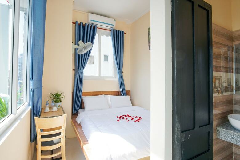 7s Hotel Sapphire Hue