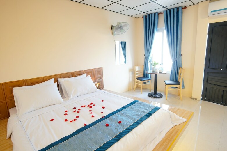 7s Hotel Sapphire Hue