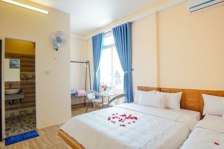 7s Hotel Sapphire Hue