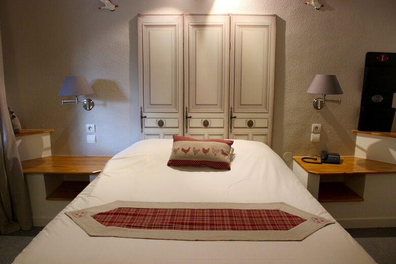 Hotel H�tel La Maison Rouge