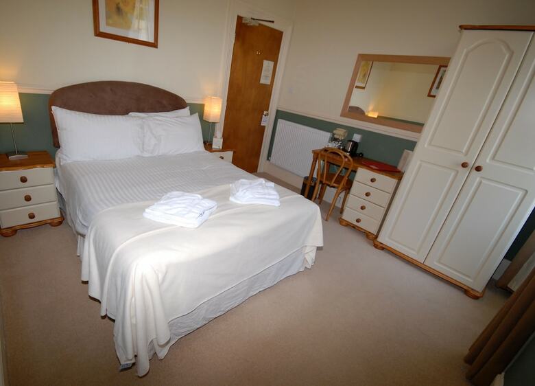 Riviera Lodge Hotel