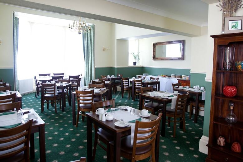 Riviera Lodge Hotel