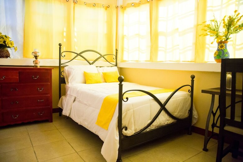 Hotel Cataleya Guesthouse