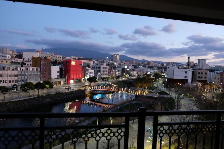 Hostal Bed Radio Dongmoon - Hostel