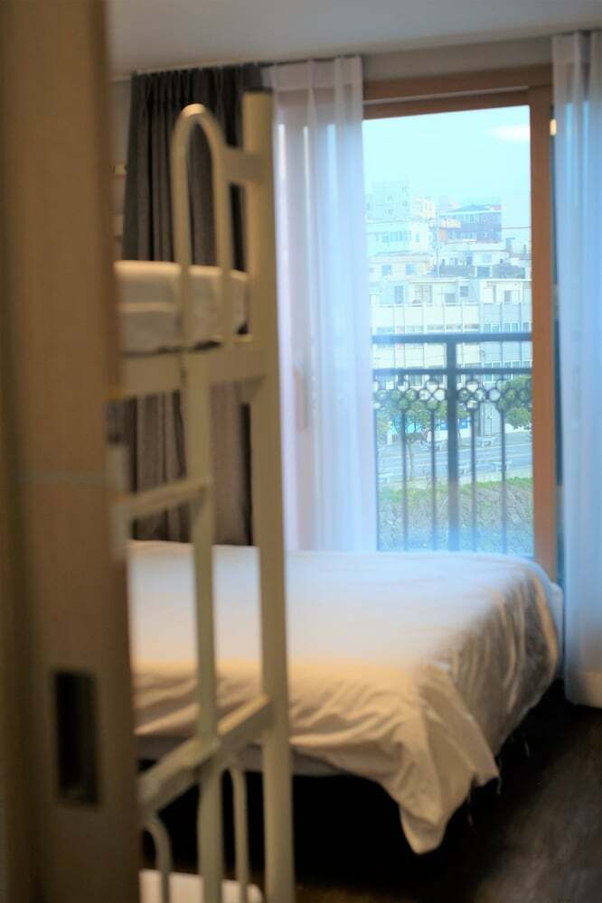 Hostal Bed Radio Dongmoon - Hostel