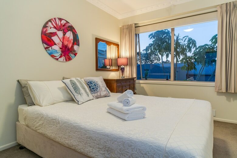 Hotel Birkenhead Super Cozy & Comfort Shared Room