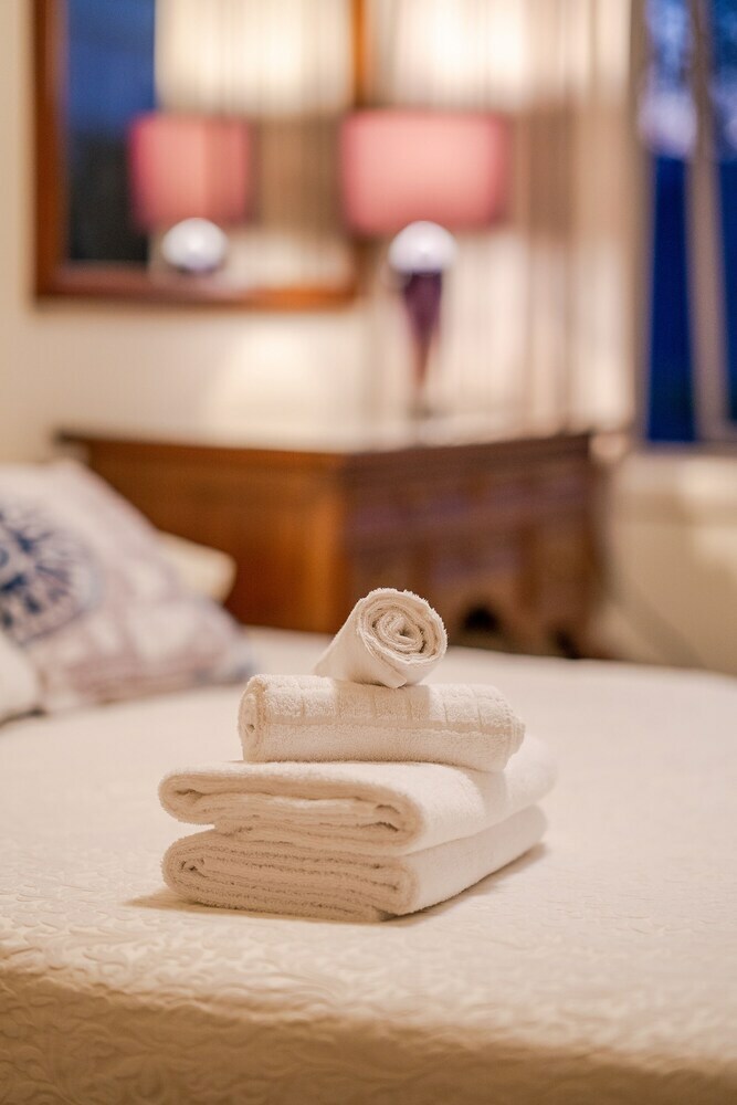 Hotel Birkenhead Super Cozy & Comfort Shared Room