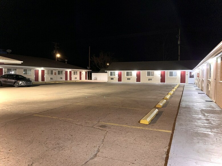 Annie Oakley Motel Oakley