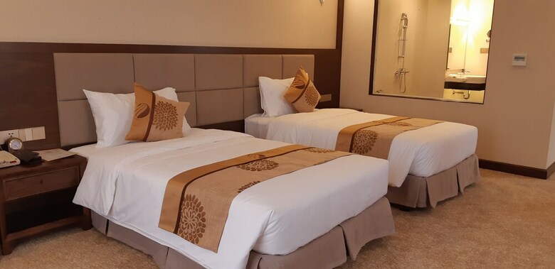 Duc Huy Grand Hotel & Spa