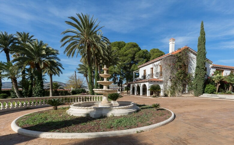 Villa Fidalsa Wine Valley Mansion