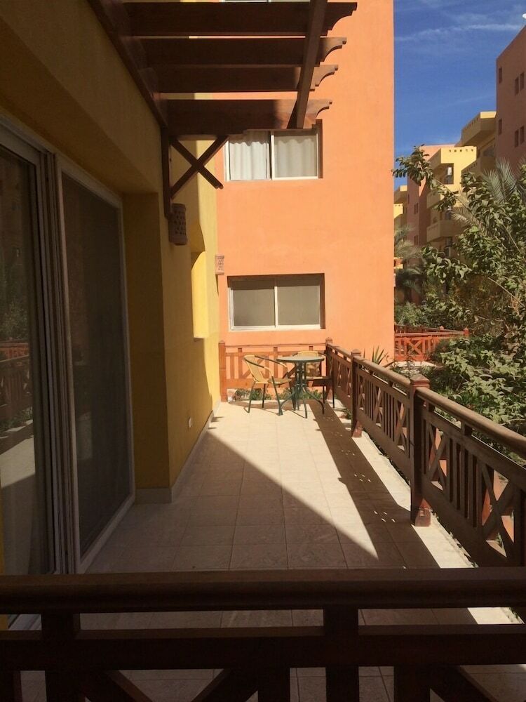 Apartamentos Al Dora Residence
