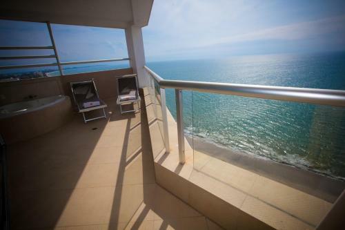 Aparthotel Banderas Suites
