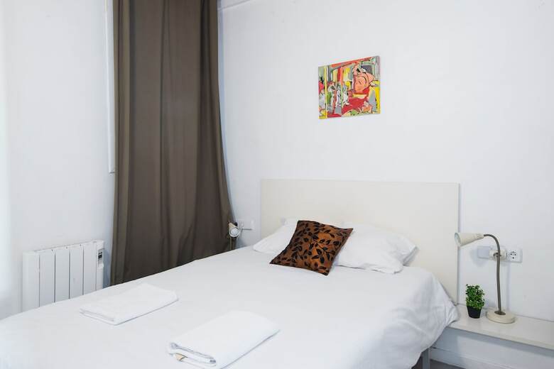 Apartamentos Elpilar Parlament