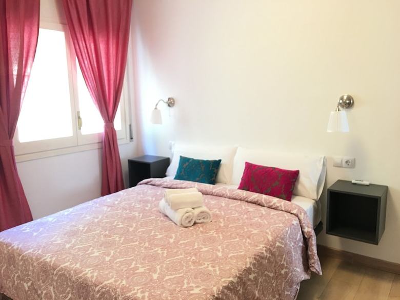 Apartamentos Aiguaneu S Ermita